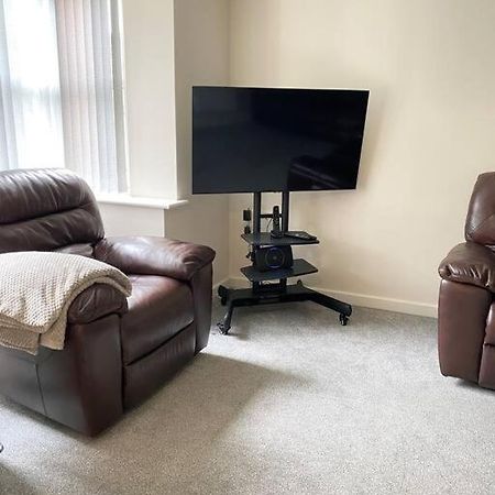 4-Room Detached Furnished Home With Parking Leicester Exteriör bild
