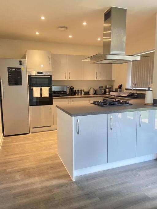 4-Room Detached Furnished Home With Parking Leicester Exteriör bild
